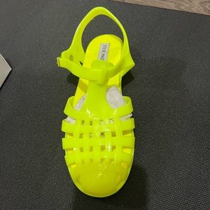 Steve Madden jellys